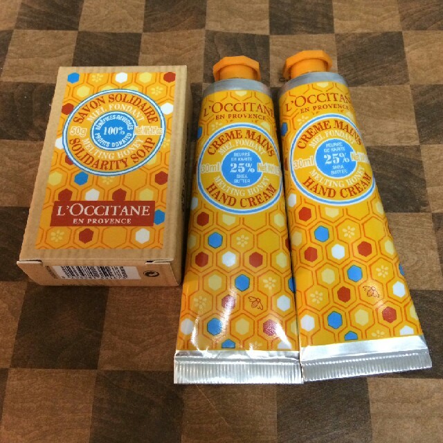 L'OCCITANE(ロクシタン)のシアハニー ハンドクリーム ソープ セット コスメ/美容のボディケア(ハンドクリーム)の商品写真