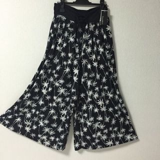 シマムラ(しまむら)のﾜｲﾄﾞﾊﾟﾝﾂ☆ヤシの木柄☆新品(その他)