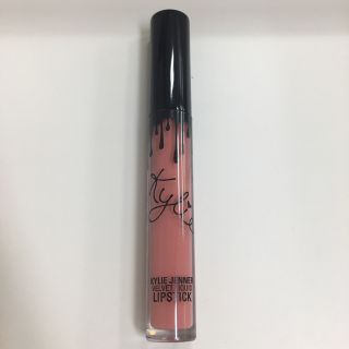 カイリーコスメティックス(Kylie Cosmetics)のKylie Cosmetics ベルベットリップ Low Key(口紅)