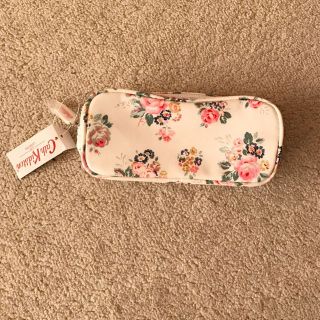 キャスキッドソン(Cath Kidston)のCath Kidston ポーチ 新品(ボディバッグ/ウエストポーチ)