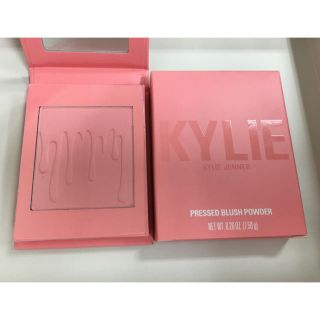 カイリーコスメティックス(Kylie Cosmetics)のKylie Cosmetics BLUSH チーク BARELY LEGAL(チーク)