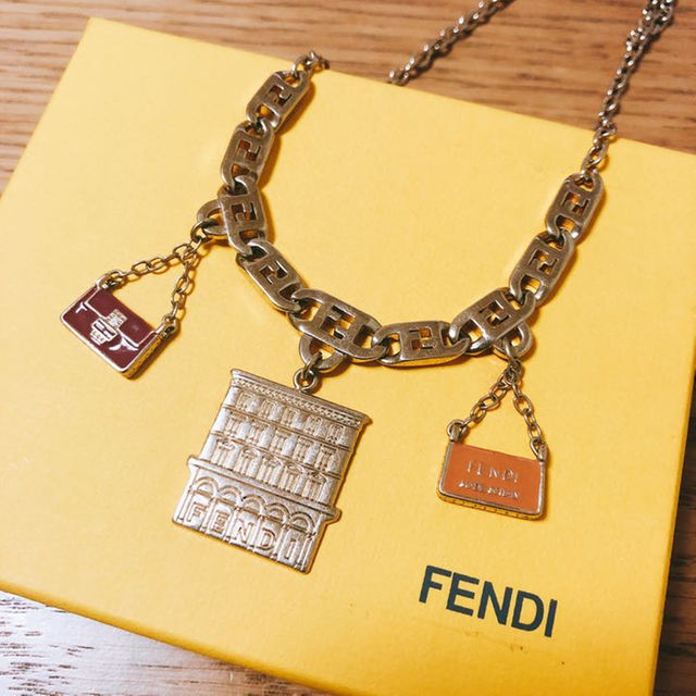 FENDI ネックレス