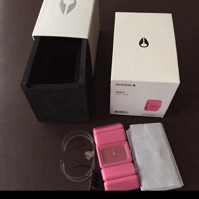 NIXON(ニクソン)の腕時計 ピンク レディースのファッション小物(腕時計)の商品写真