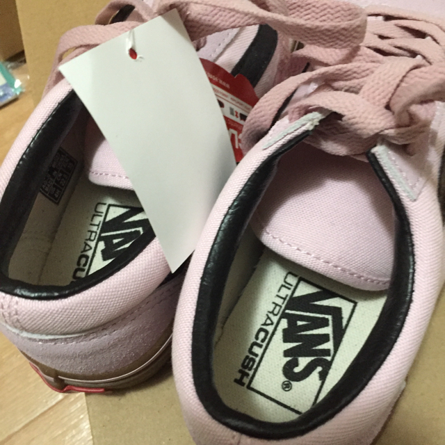 VANS(ヴァンズ)のオールドスクール ピンクガムソール  レディースの靴/シューズ(スニーカー)の商品写真