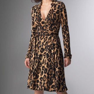 ダイアンフォンファステンバーグ(DIANE von FURSTENBERG)の★美品★ダイアンフォンファステンバーグ レオパード柄ドレス ヒョウ柄 サイズ4(ひざ丈ワンピース)