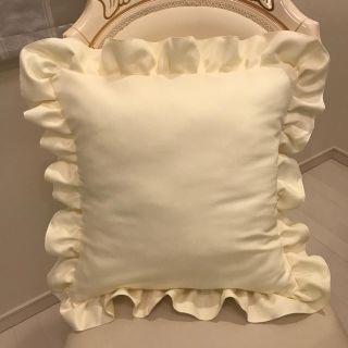 Y様専用ページ☆　フリル　クッションカバー　ハンドメイド(クッションカバー)