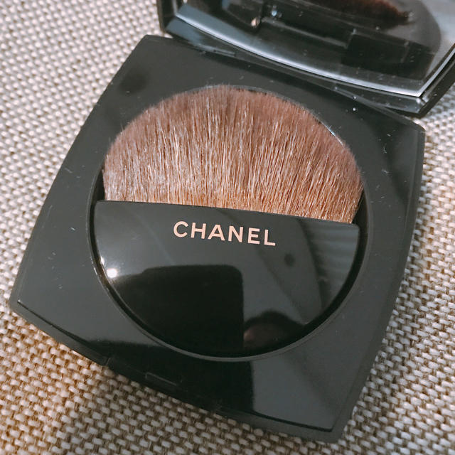 CHANEL(シャネル)のCHANELシャネル 限定フェイスパウダー コスメ/美容のベースメイク/化粧品(フェイスパウダー)の商品写真