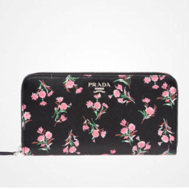 PRADA(プラダ)のぶらんのわーる様専用プラダ 新品 未使用 財布 限定 花柄 正規 レディースのファッション小物(財布)の商品写真