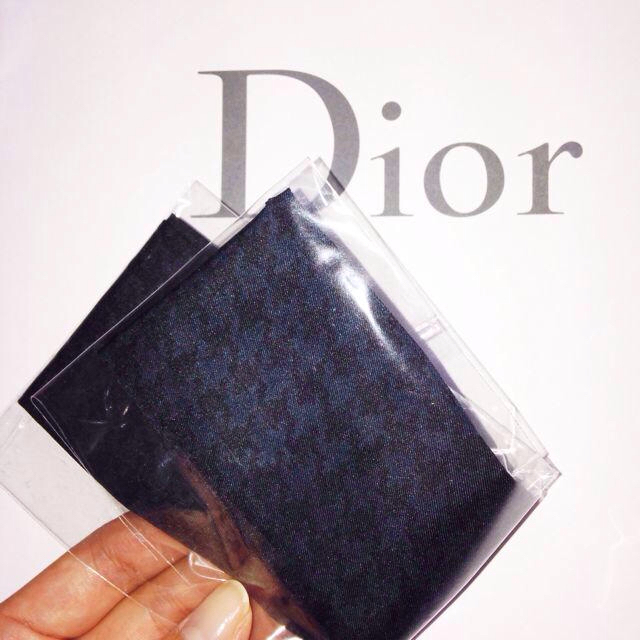 Dior(ディオール)のParfumsCD スカーフ 未開封♪ レディースのファッション小物(バンダナ/スカーフ)の商品写真