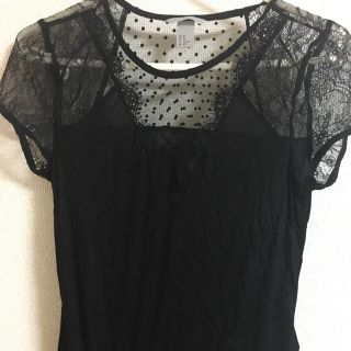 エイチアンドエム(H&M)の【H&M トップス】新品未使用(Tシャツ(半袖/袖なし))