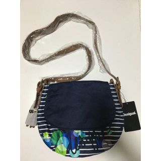 デシグアル(DESIGUAL)のDESIGUAL ショルダーバッグ☆☆新品☆☆(ショルダーバッグ)