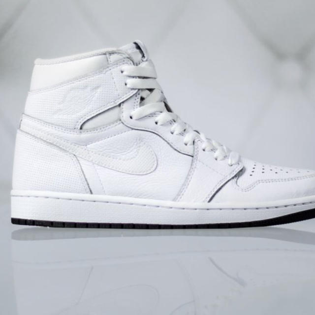 NIKE - air jordan 1 retro high og ジョーダン1 レトロ 白の通販 by choppus's shop｜ナイキ