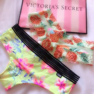 ヴィクトリアズシークレット(Victoria's Secret)のヴィクトリアシークレット/PINK  ショーツ二枚セット 新品タグ付き S相当(ショーツ)