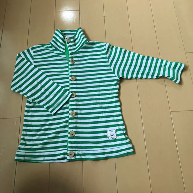 値下げ！カーディガン 120 キッズ/ベビー/マタニティのキッズ服男の子用(90cm~)(Tシャツ/カットソー)の商品写真