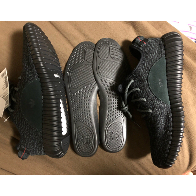 adidas(アディダス)の最終価格 adidas yeezy boost350 pirateblack レディースの靴/シューズ(スニーカー)の商品写真