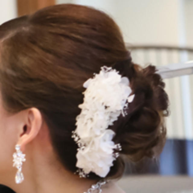 ヘアアクセサリー 花飾り☆ ハンドメイドのアクセサリー(ヘアアクセサリー)の商品写真