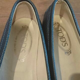 トッズ(TOD'S)の再再、再値下げ！！TOD,S ドライビングシューズ 黒 24㌢～24.5㌢(ローファー/革靴)