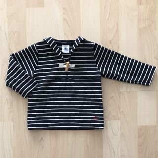 プチバトー(PETIT BATEAU)のボーダー プチバトーの厚手トップス 12m/74㎝(シャツ/カットソー)