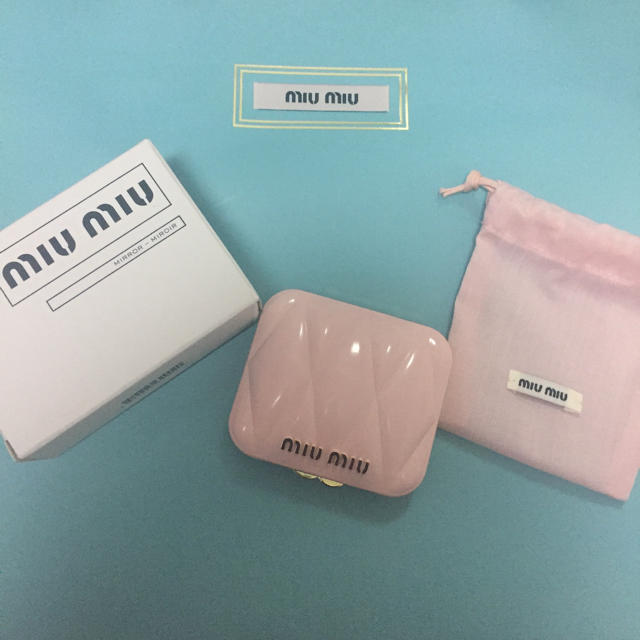 miumiu(ミュウミュウ)のミュウミュウ★ミラー レディースのファッション小物(ミラー)の商品写真