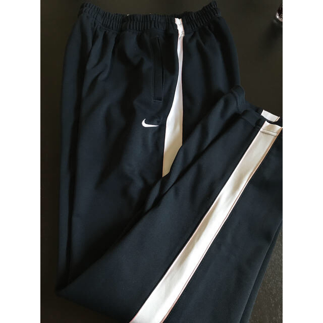 NIKE(ナイキ)のナイキトレーニングパンツ キッズ/ベビー/マタニティのおむつ/トイレ用品(トレーニングパンツ)の商品写真