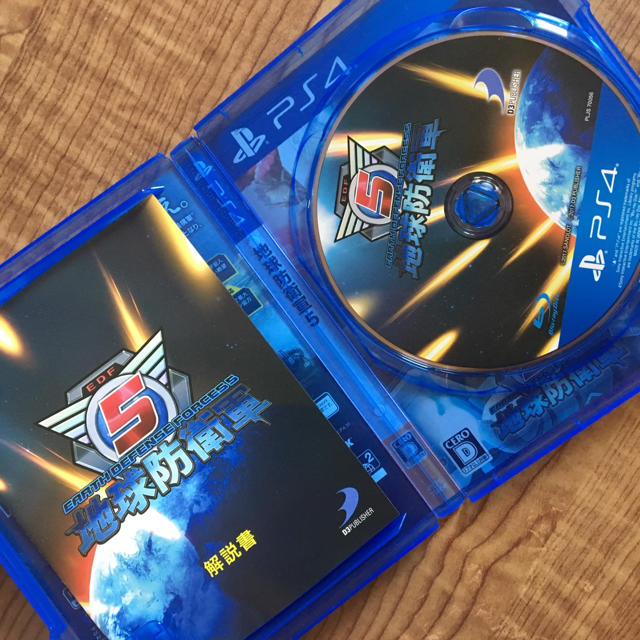 PlayStation4(プレイステーション4)の☆値下げしました☆ 地球防衛軍5 エンタメ/ホビーのゲームソフト/ゲーム機本体(家庭用ゲームソフト)の商品写真