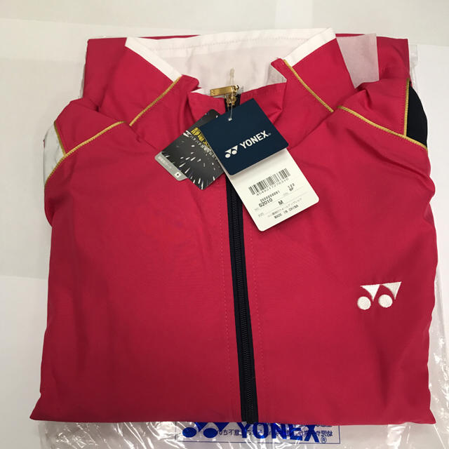 YONEX(ヨネックス)のヨネックス・ユニ、メッシュ裏地付ウォームアップシャツ スポーツ/アウトドアのテニス(ウェア)の商品写真