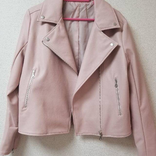 GU(ジーユー)のGU ピンク　ライダース　M レディースのジャケット/アウター(ライダースジャケット)の商品写真