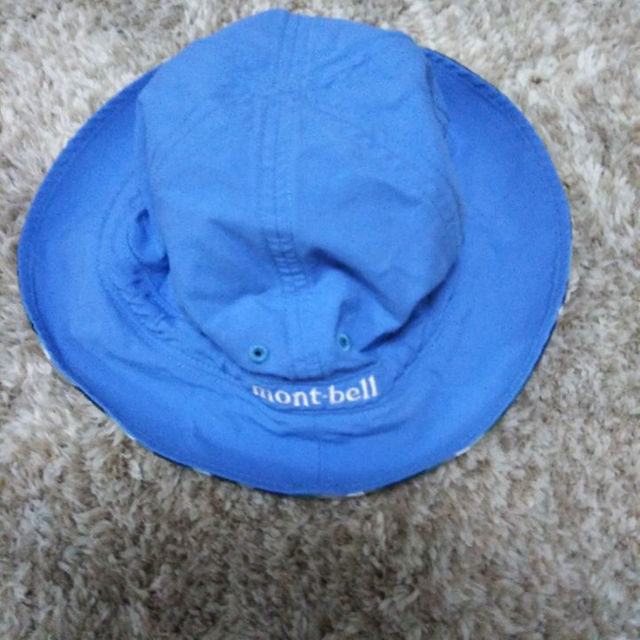 モンベル　mont-bell　リバーシブル　帽子 キッズ/ベビー/マタニティのこども用ファッション小物(帽子)の商品写真