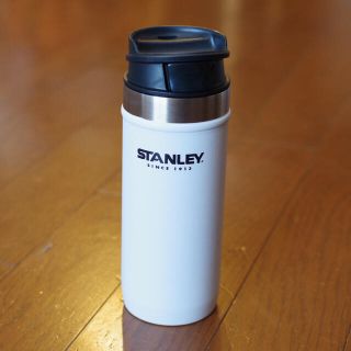 スタンレー(Stanley)の【新品・未使用】STANLEY スタンレー マグボトル 0.47ml 白(タンブラー)