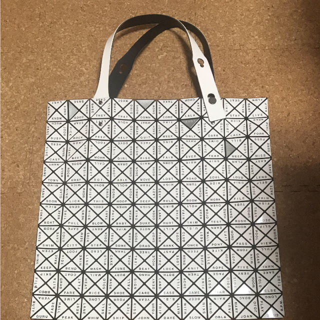 BAOBAO ISSEYMIYAKE FOUR