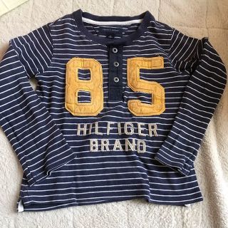 トミーヒルフィガー(TOMMY HILFIGER)の送料無料！トミーヒルフィガー長袖シャツ ３t 100サイズ(Tシャツ/カットソー)