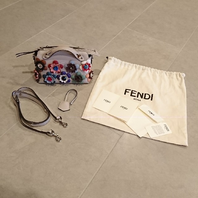 FENDI(フェンディ)のFENDI 定番！バイザウェイ ミニ レディースのバッグ(ハンドバッグ)の商品写真