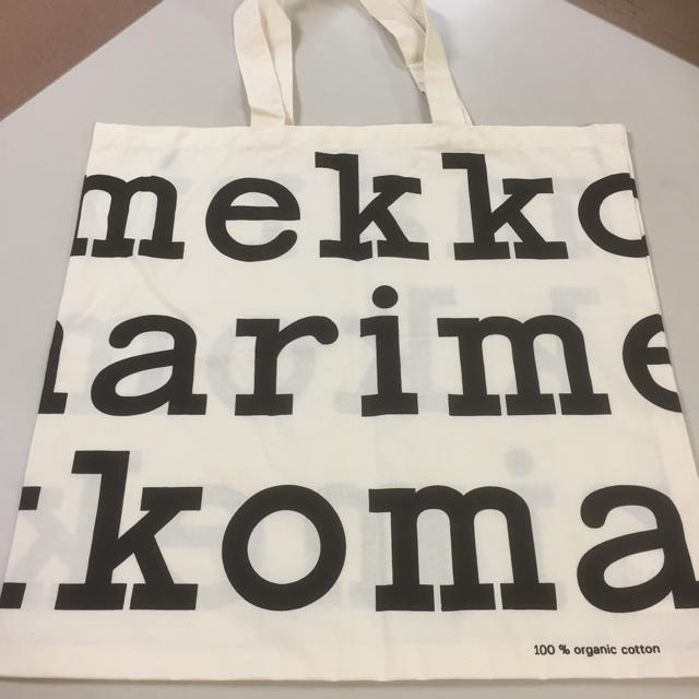 marimekko(マリメッコ)のマリメッコ、新品未使用、エコバッグ、黒文字、非売品 レディースのバッグ(エコバッグ)の商品写真