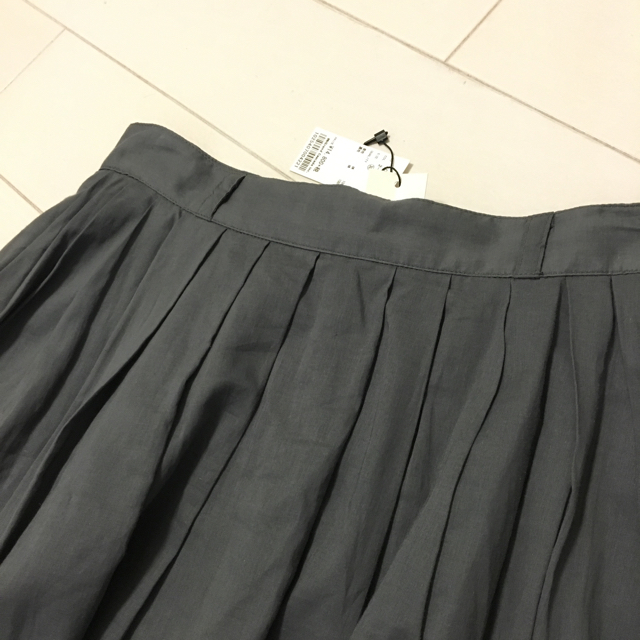 TOMORROWLAND(トゥモローランド)の新品未使用 グーコミューン ロングスカート レディースのスカート(ロングスカート)の商品写真