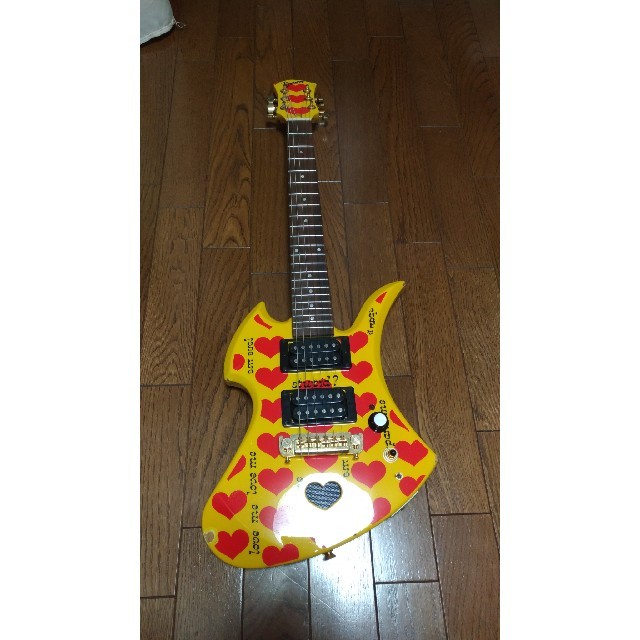 頂いたときからジャンク品でしたhide ギター イエロハートJr. ジャンク品