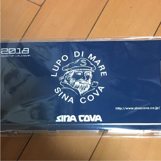 SINACOVA(シナコバ)のシナコバ 卓上カレンダー2018 新品 インテリア/住まい/日用品の文房具(カレンダー/スケジュール)の商品写真