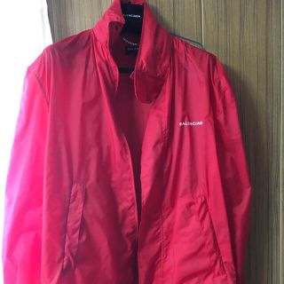 バレンシアガ(Balenciaga)のBALENCIAGAボクシーウィンドブレーカー(ナイロンジャケット)