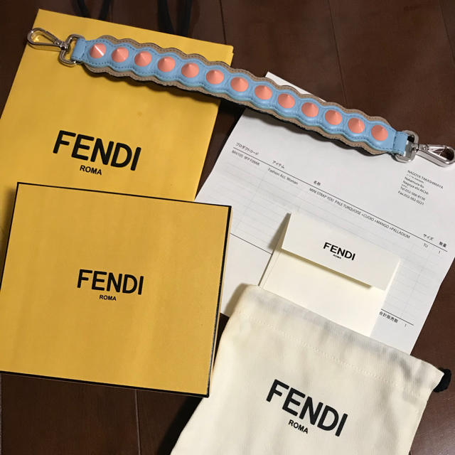 FENDI(フェンディ)のフェンディ ミニストラップユー レディースのファッション小物(その他)の商品写真