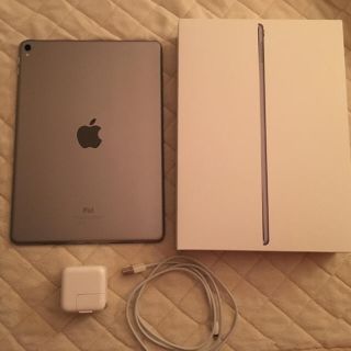 アイパッド(iPad)のiPad Pro 9.7インチ Wi-Fiモデル 128GB プラスα(タブレット)