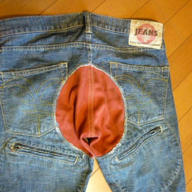 ￥ジーンズ　円ジーンズ　つるべ着用デニム メンズのパンツ(デニム/ジーンズ)の商品写真