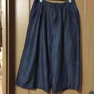 ダブルクローゼット(w closet)のゆったり デニム風ガウチョ(クロップドパンツ)