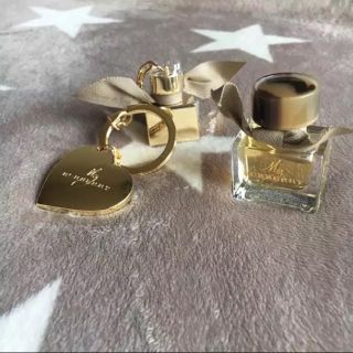 BURBERRY(キーホルダー)のフリマアイテム一覧 BURBERRY(キーホルダー)のフリマアイテム一覧