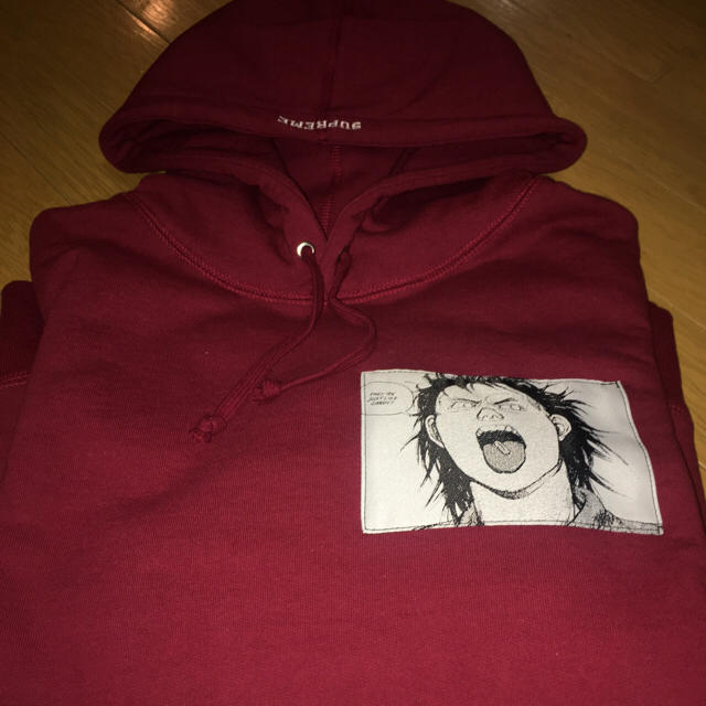 シュプリーム supreme akira パーカー シュプリーム supreme akira パーカー