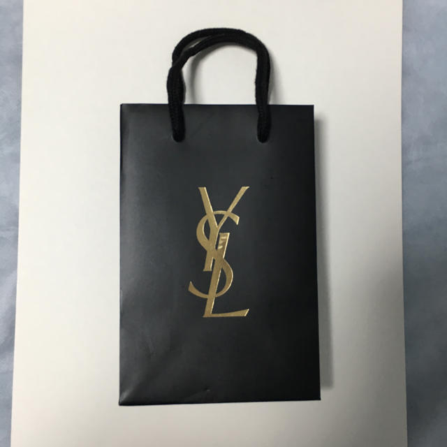 Yves Saint Laurent Beaute(イヴサンローランボーテ)のイブサンローラン 紙袋(ショッパー) 2枚セット レディースのバッグ(ショップ袋)の商品写真