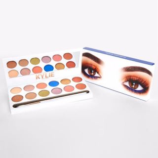 カイリーコスメティックス(Kylie Cosmetics)のkylie cosmetics ROYALpeachpalette(アイシャドウ)