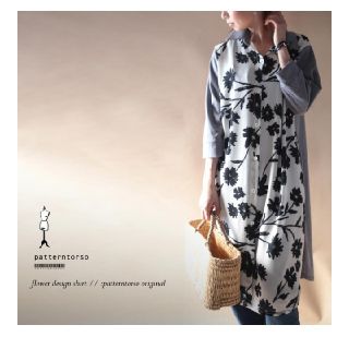 アンティカ(antiqua)のantiqua 花柄　ロングシャツ　ワンピース　美品☆アンティカ(ひざ丈ワンピース)