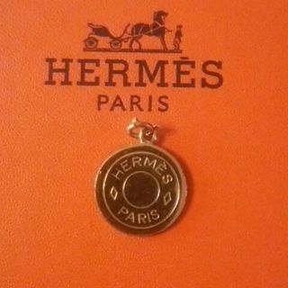 エルメス(Hermes)のエルメス HERMES セリエ ペンダントトップ チャーム ゴールド (ネックレス)