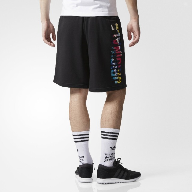 adidas(アディダス)の新品　メンズXS(レディースM～L相当)　アディダス　オリジナルス　ハーフパンツ メンズのパンツ(ショートパンツ)の商品写真