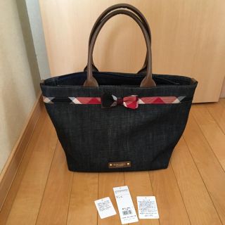 バーバリーブルーレーベル(BURBERRY BLUE LABEL)の超美品ブルーレーベルクレストブリッジデニムトート今期☆ラージサイズ(トートバッグ)