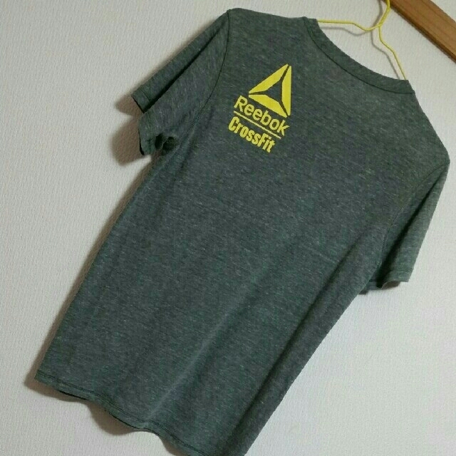 Reebok(リーボック)のリーボック Tシャツ Ｍサイズ グリーン メンズのトップス(Tシャツ/カットソー(半袖/袖なし))の商品写真